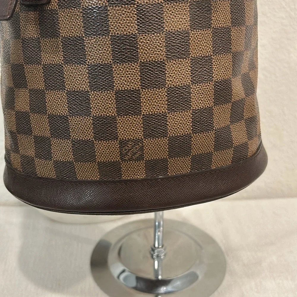 Louis Vuitton Damier Ebene mini Bucket Bag